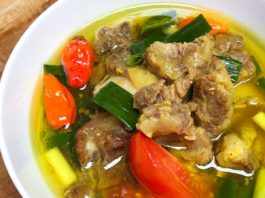 Pindang Iga: Sour and Spicy Beef Ribs Soup