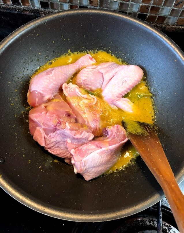 Opor Ayam Kuning add chicken