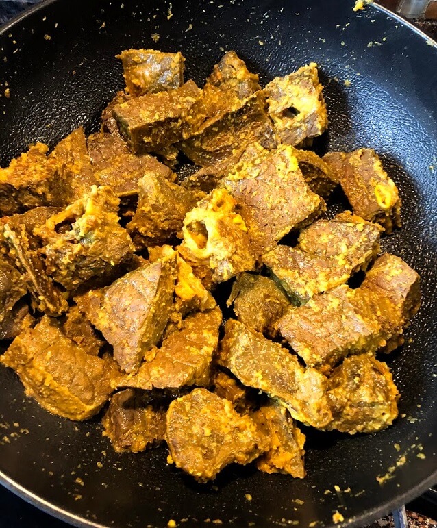 mix the beef with the spices
