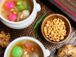 Wedang Ronde: Dessert Glutinous Rice Balls in Sweet Ginger Soup