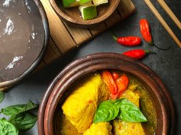Papeda Kuah Kuning: Papuan Sago with Turmeric Fish Soup