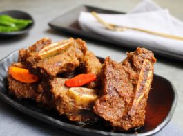 Iga Bumbu Bali: Beef Ribs with “Balinese” seasoning