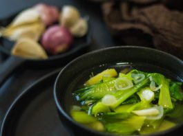 Sayur Bening Pakchoy: Clear Bok Choy Soup