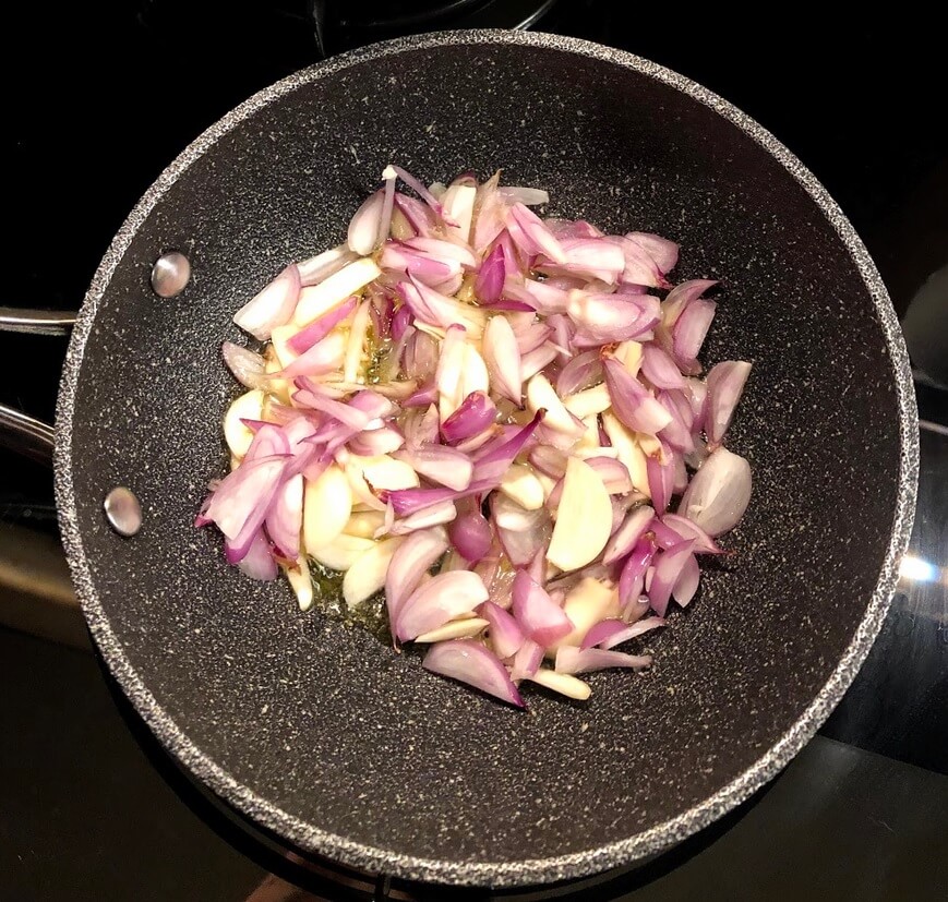 sauté the sliced shallots and garlic