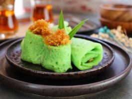 Dadar Gulung: Rolled Pancake with Grated Coconut Filling (Vegan)