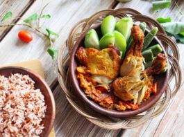 Ayam Penyet: East Javanese “Smashed” Fried Chicken